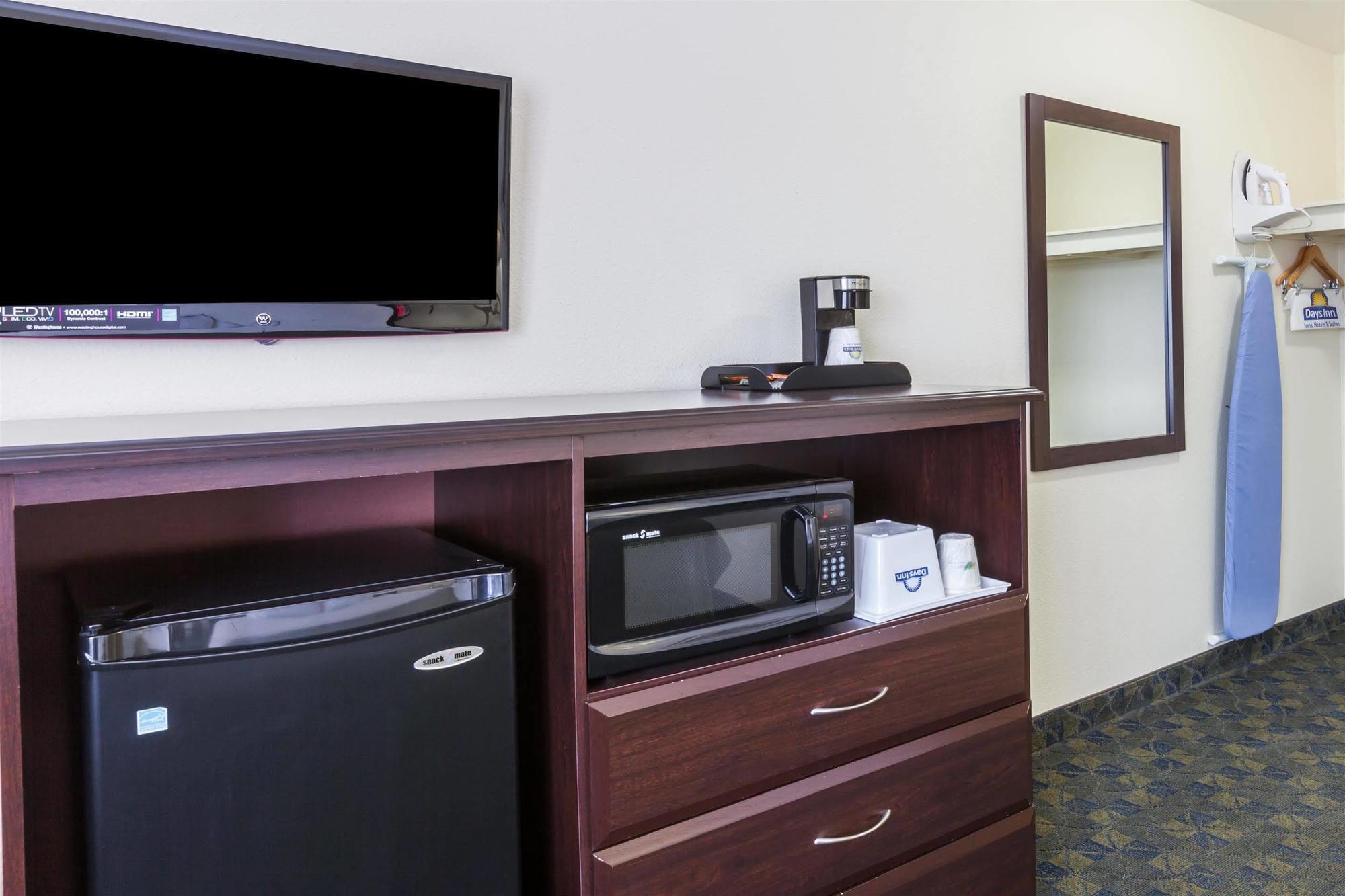 Days Inn By Wyndham Santa Maria Luaran gambar