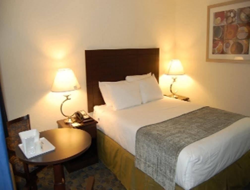 Days Inn By Wyndham Santa Maria Luaran gambar