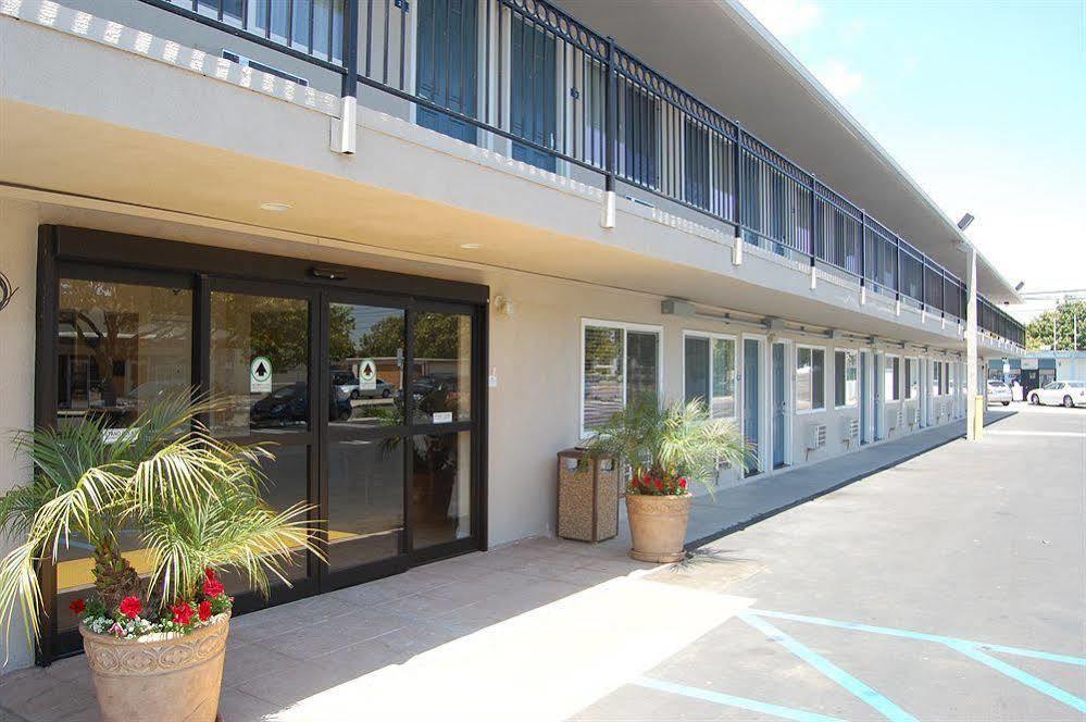 Days Inn By Wyndham Santa Maria Luaran gambar